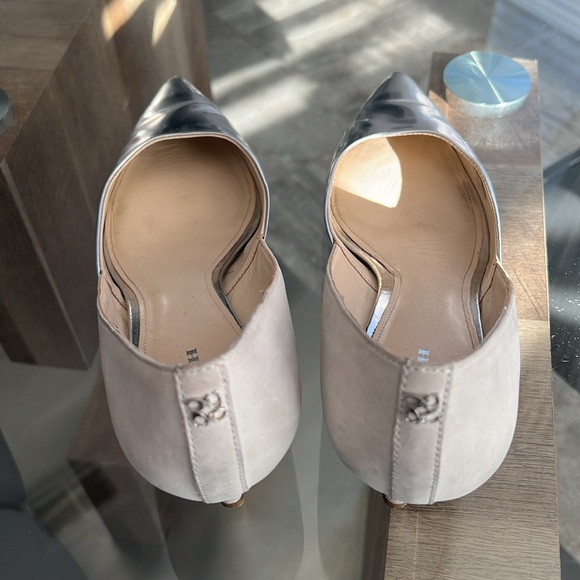 Coach Metallic Silver Pointed Toe Kitten Heel Pumps, Size 11 EXCELLENT! - Picture 5 of 8